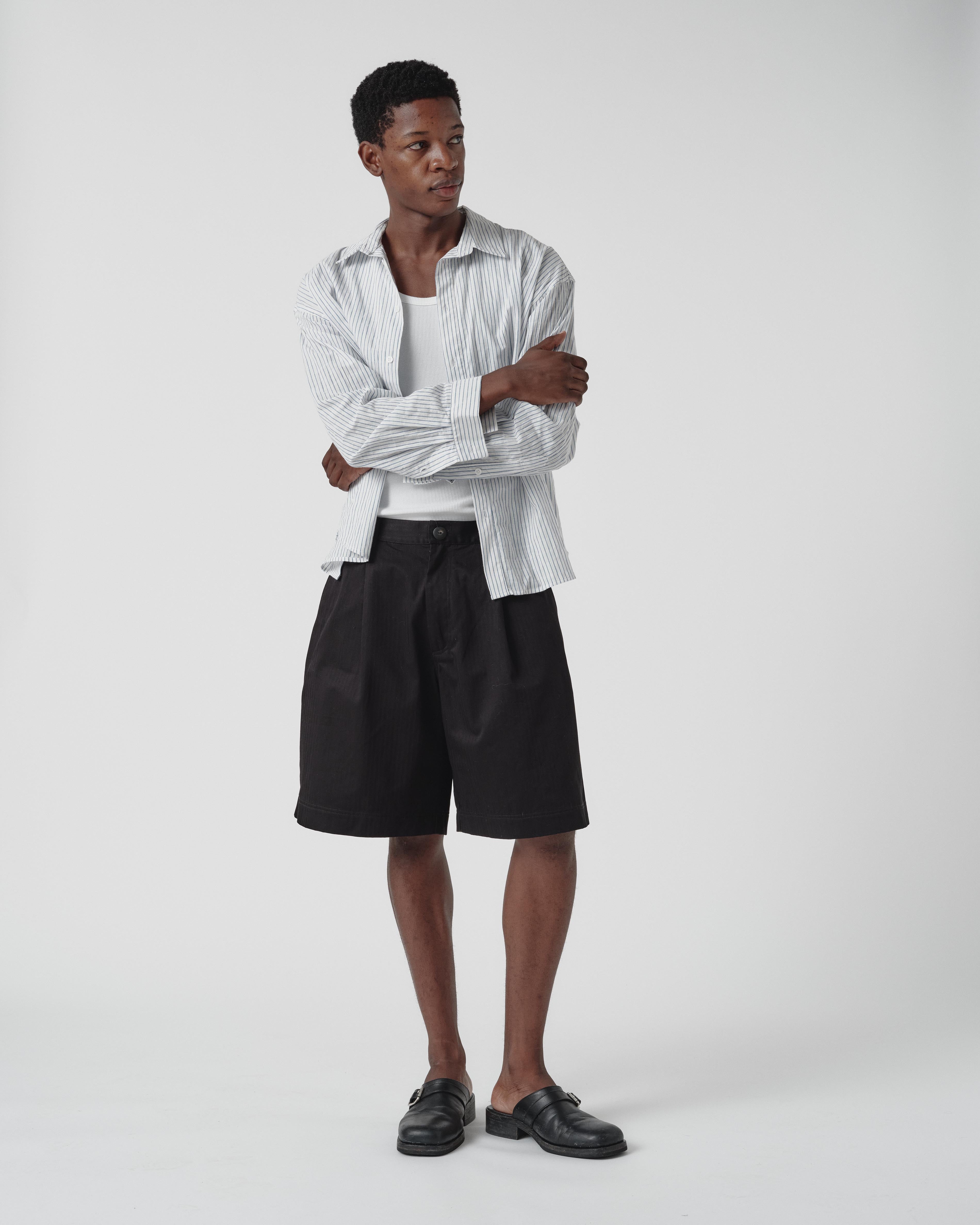 Volume Short - Black Herringbone