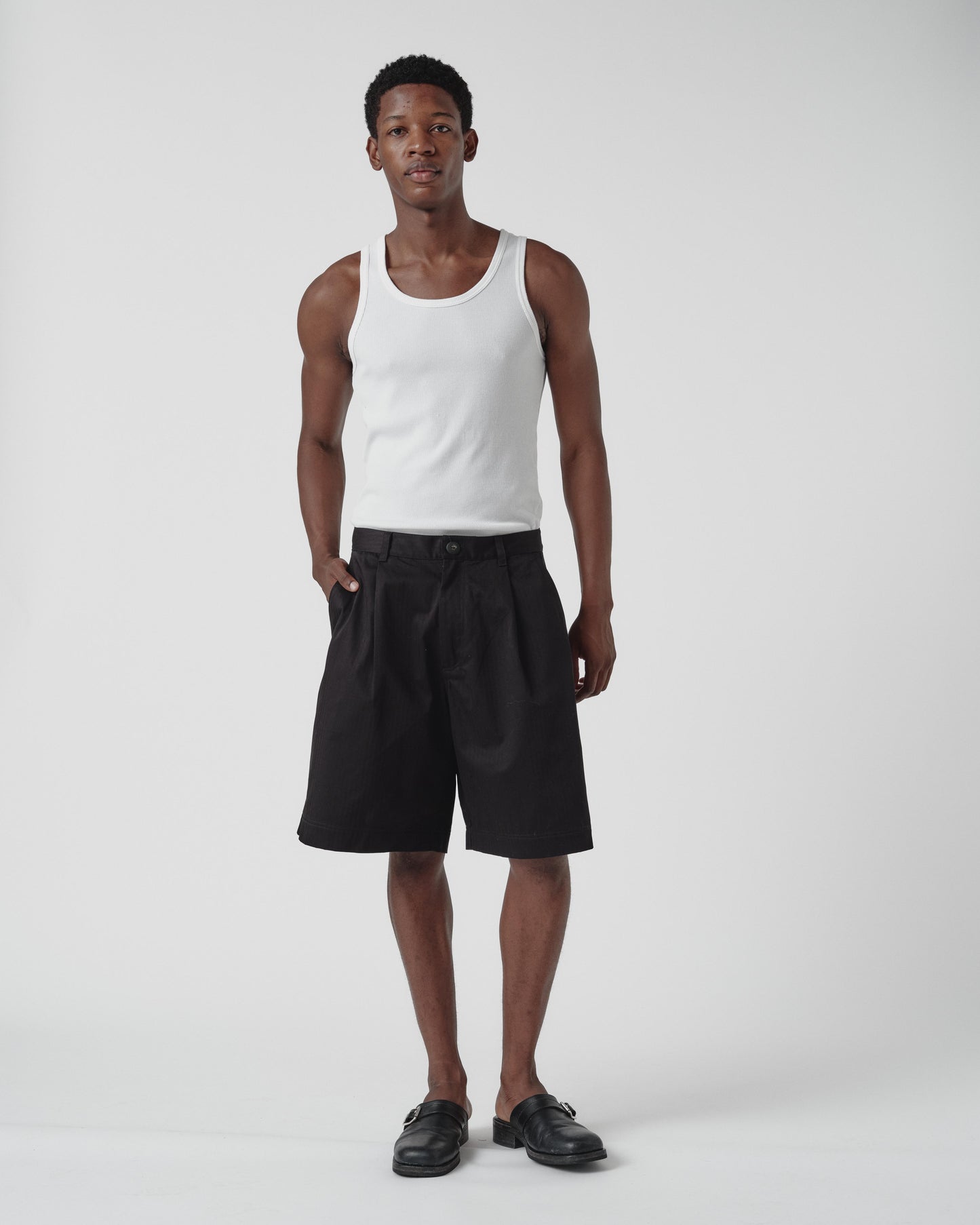 Volume Short - Black Herringbone