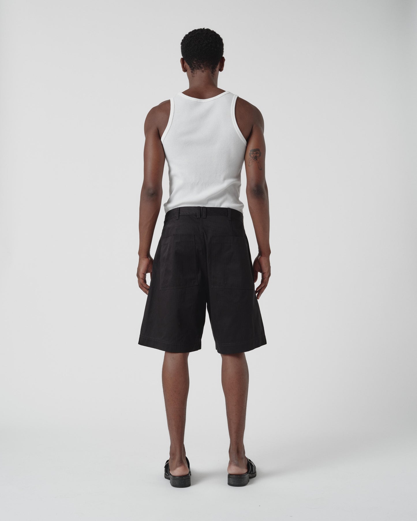 Volume Short - Black Herringbone