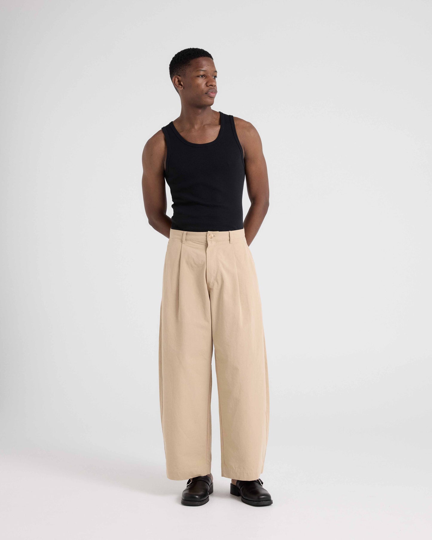 Volume Trouser - Sand
