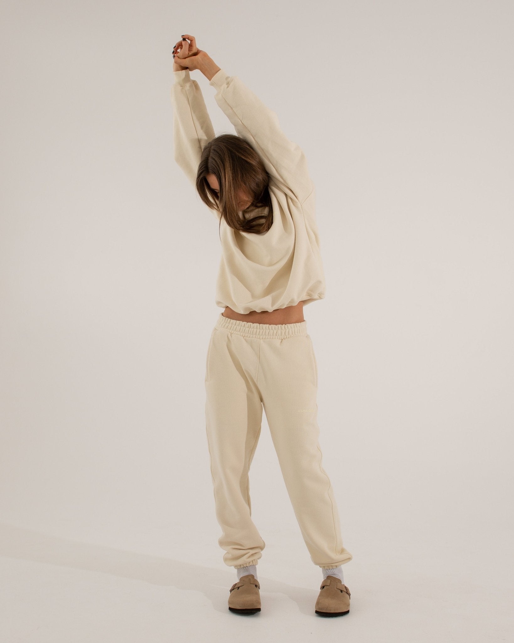 Logo Sweatpants. Butter - ASHA JASPER.
