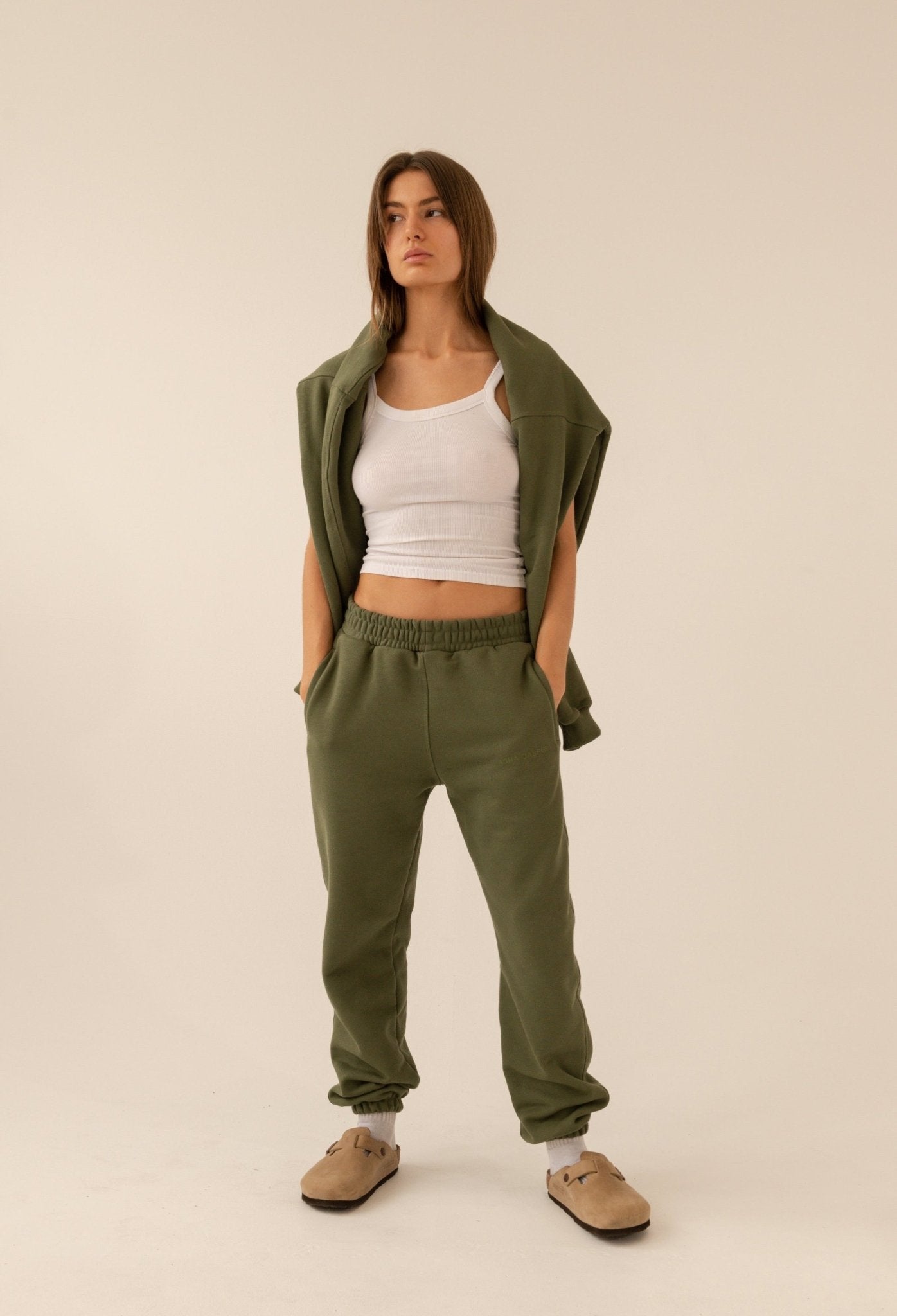 Logo Sweatpants. Moss - ASHA JASPER.